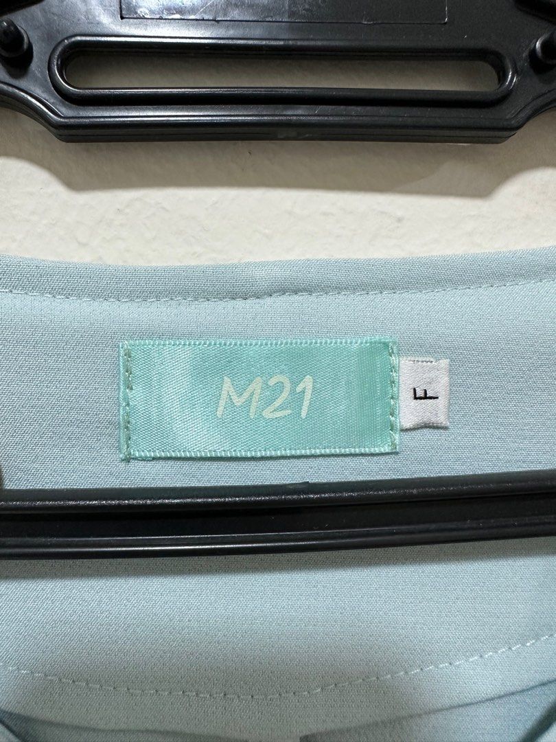 Blouse (Category: Blouses) located in Petaling Jaya. Submitted by spicykiwi (Listing ID 1214487560, Image 3). Description: Smooth and silky material Fixed price Non-refundable Payment only through carousell, can pay without asking first Item still open to other buyers if payment not made Sold to first person who makes payment .