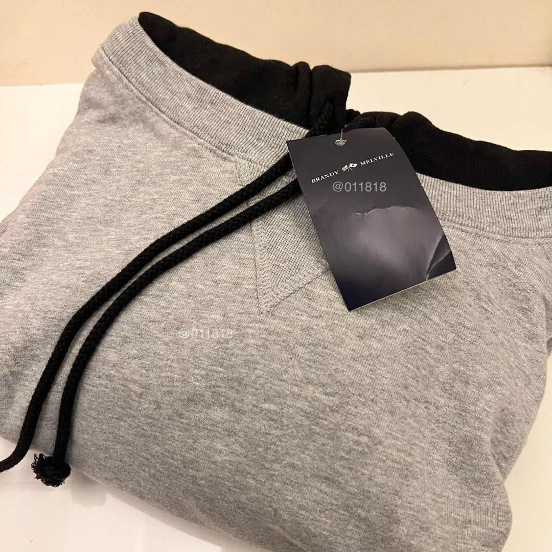 Brandy Melville Christy Hoodie, Women's Fashion, Coats, Jackets and  Outerwear on Carousell
