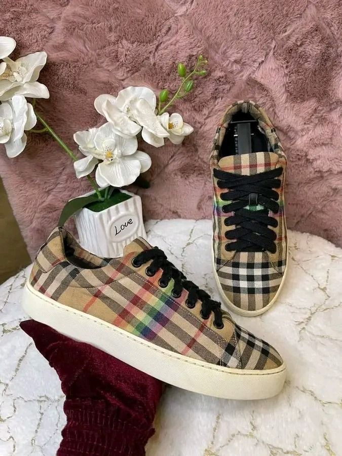 Burberry sale shoes rainbow