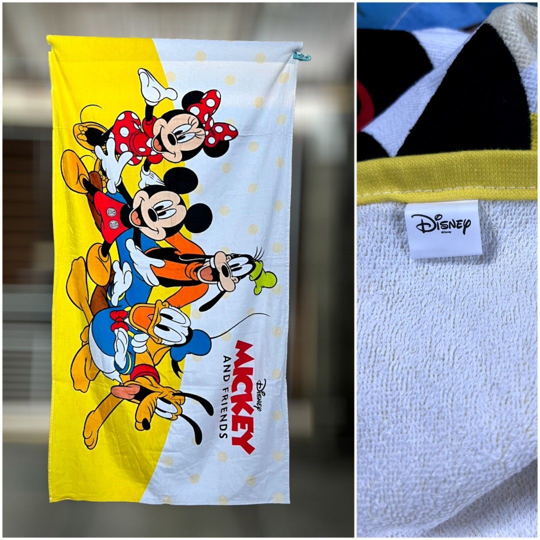 Character Quality Bath Beach Towel (140cm x 70cm), Furniture & Home