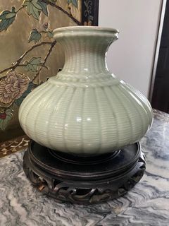 Chinese porcelain Vase