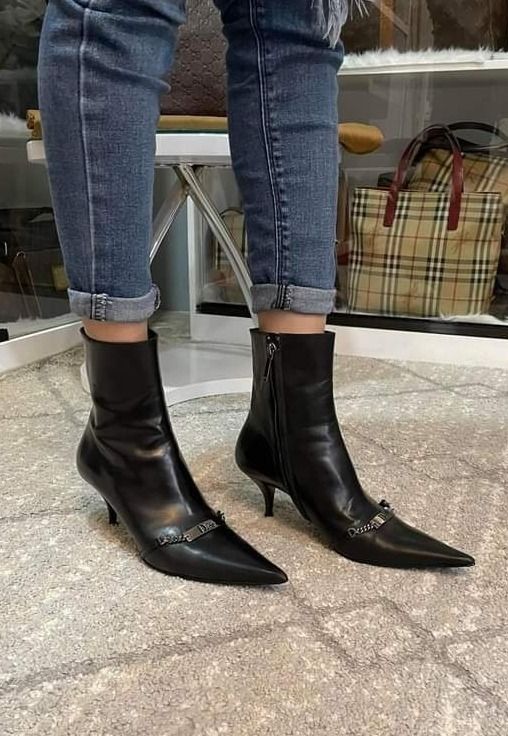 ????CHRISTIAN DIOR POINTED TOE ANKLE BOOTS SIZE, Luxury, Sneakers  Footwear  on Carousell