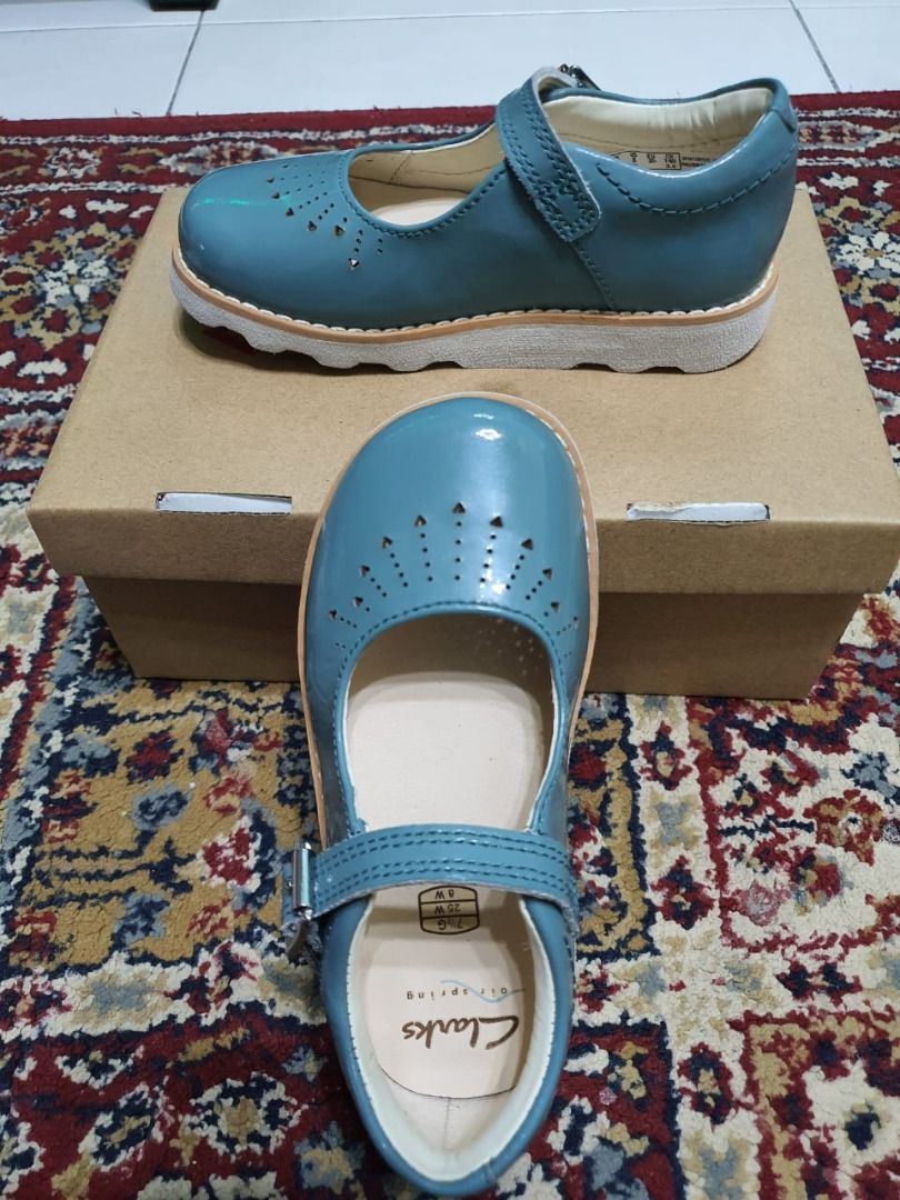 Clarks, Babies & Kids, Babies & Kids Fashion on Carousell