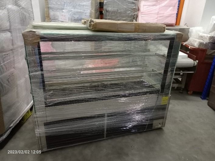 Corolla Cake showcase (chiller), TV & Home Appliances, Kitchen