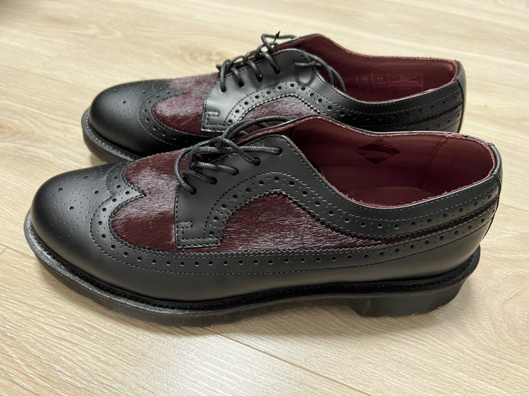 Dr. Martens AW005 Carousell