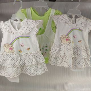 Dress, topi, dan celana anak 3-9 bulan