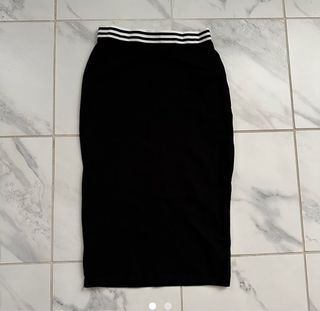 Elastic Waistband Bodycon Skirt