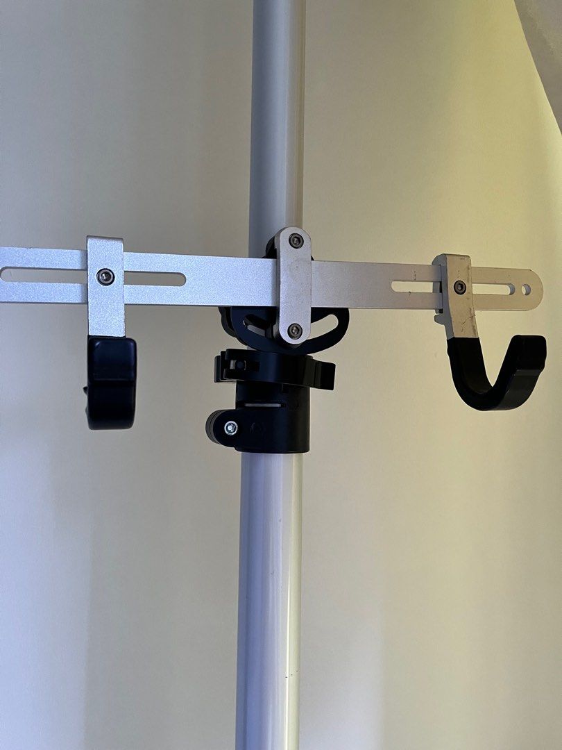 Extendable Bicycle Rack Pole, Sports Equipment, Bicycles & Parts, Parts & Accessories on Carousell