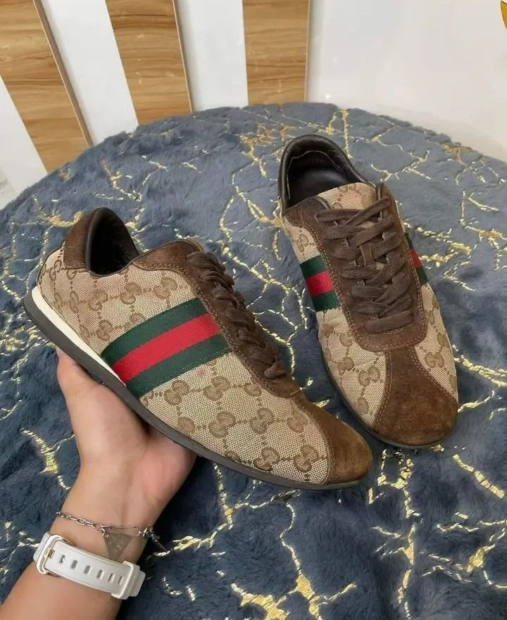 Gucci logo on shoes new arrivals