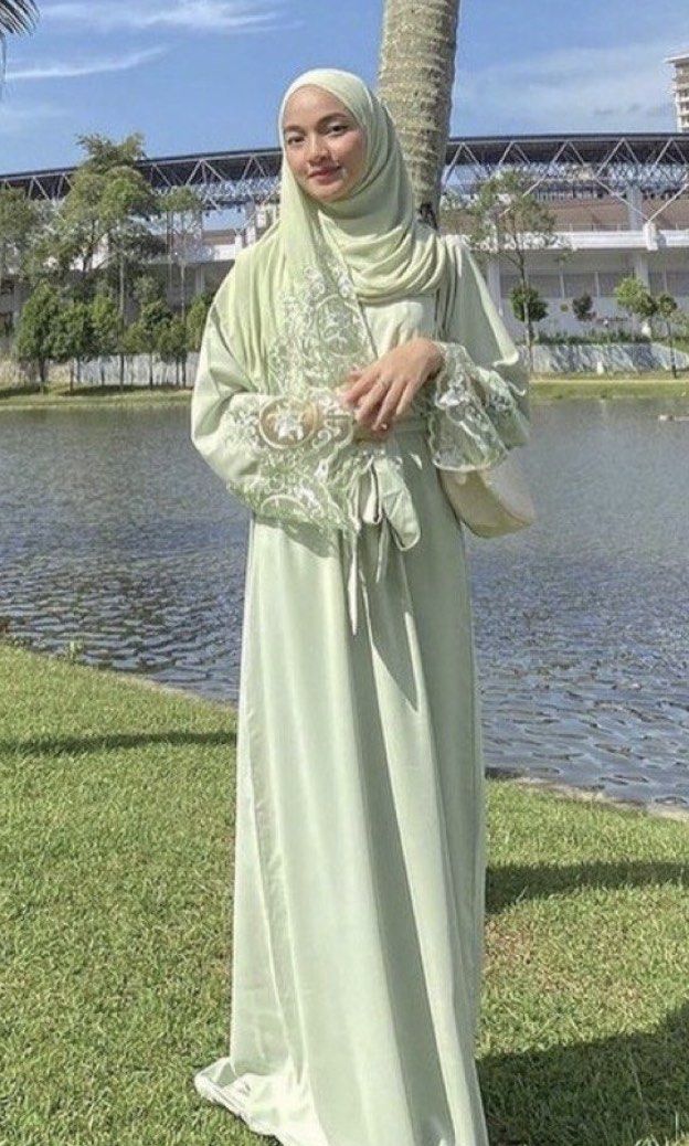 Hayaa abaya top