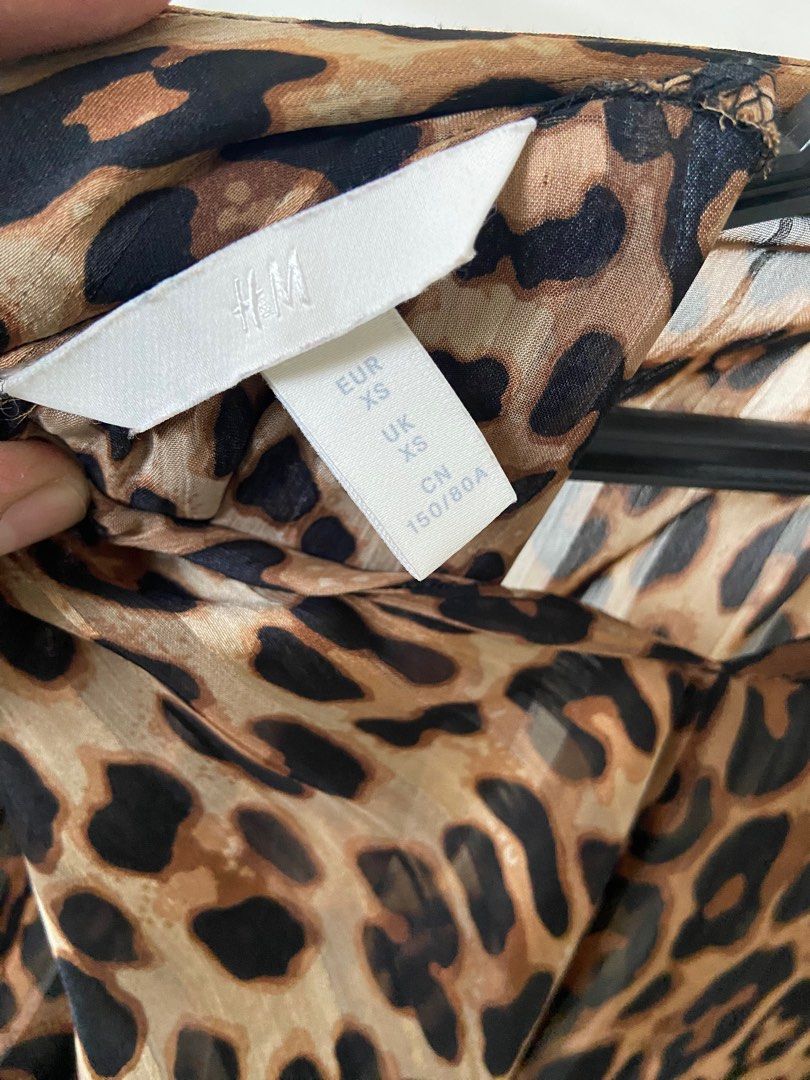 H&m leopard print shirt hot sale