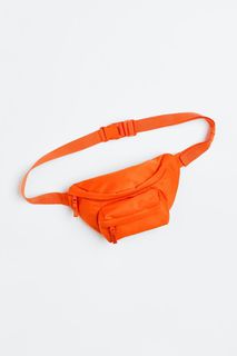 （分類：）位於 。 由 fnboutlet 提交（商品編號 1214373218，圖片 1）。簡介： 。