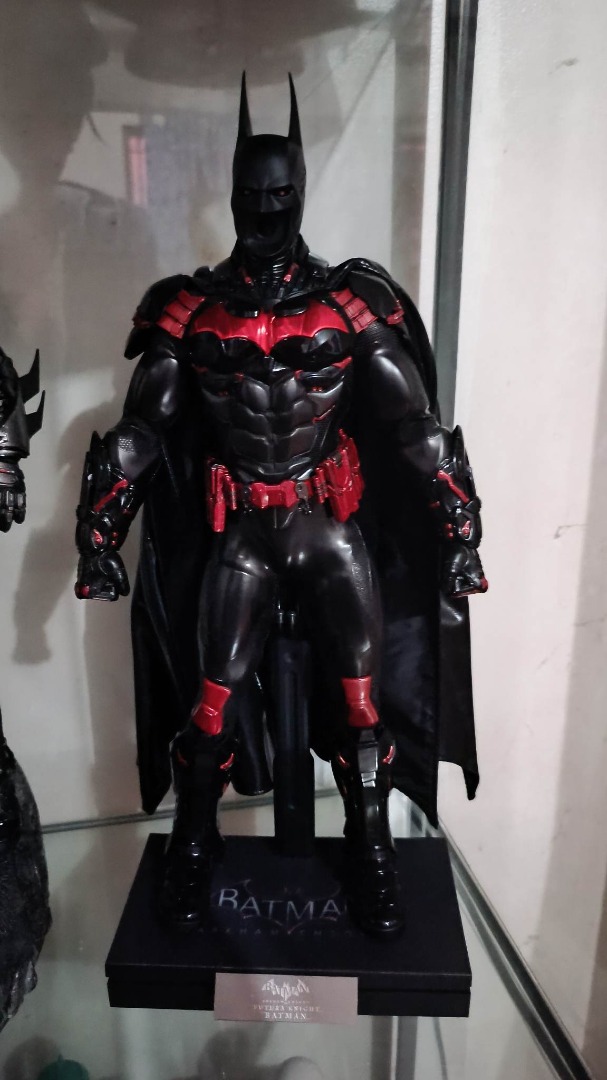 HOT TOYS BATMAN ARKHAM KNIGHT FUTURA Hobbies Toys Toys Games