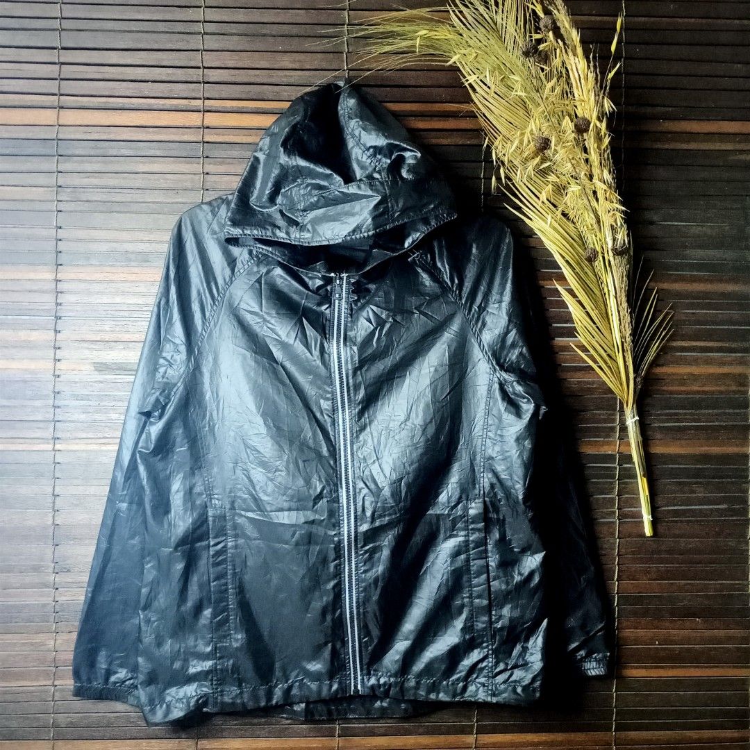 Jaket outlet parasut uniqlo