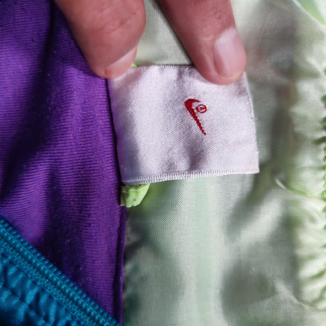 jaket windbreaker nike