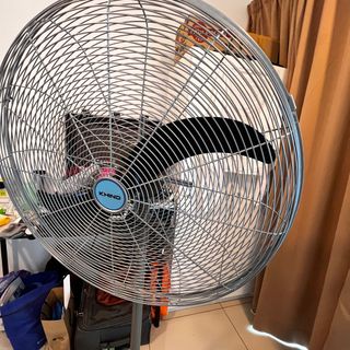 (Category: ) located in . Submitted by ginanatuto (Listing ID 1214435974, Image 1). Description: .