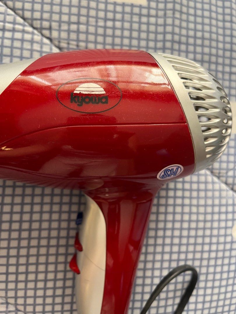 Kyowa Hair Dryer (Category: Hair) located in Mandaluyong City. Submitted by desirabledes (Listing ID 1214387469, Image 2). Description: Kyowa Hair Blower 350 pesos Pick up Mandaluyong City.