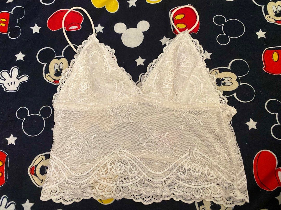 Lace sexy sleeveless top (Category: Sleeveless) located in Navotas City. Submitted by uranium_235 (Listing ID 1214401052, Image 1). Description: FREE Lace sexy top when you purchase any of my items (should be 100 above; clothes only) No foam included yet you can put foam inside :) For gala and nightouts! .