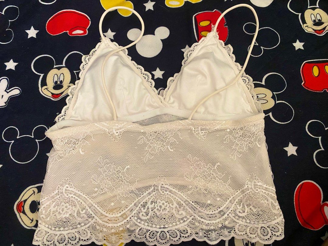 Lace sexy sleeveless top (Category: Sleeveless) located in Navotas City. Submitted by uranium_235 (Listing ID 1214401052, Image 2). Description: FREE Lace sexy top when you purchase any of my items (should be 100 above; clothes only) No foam included yet you can put foam inside :) For gala and nightouts! .