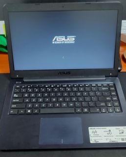 Laptop Notebook ASUS E402YA GA302T AMD E2-7015 Radeon R2 Graphic DDR3 4GB Win10