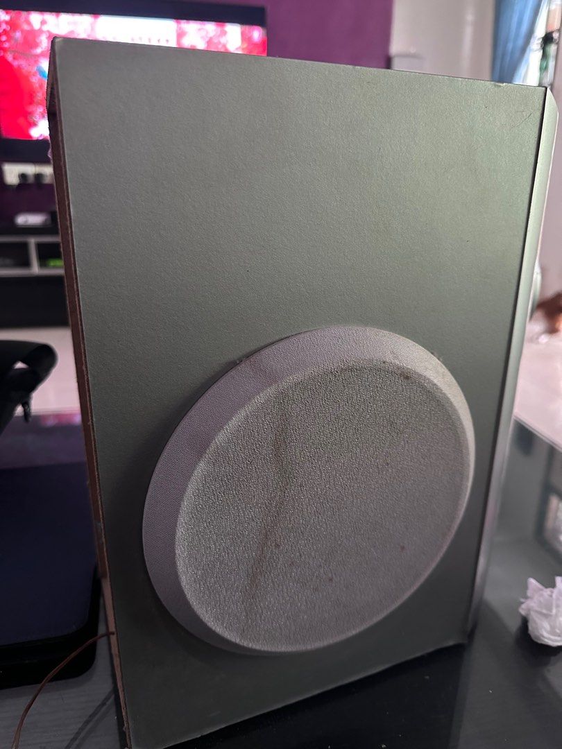 LG subwoofer and 5 surround, Audio, Soundbars, Speakers & Amplifiers on