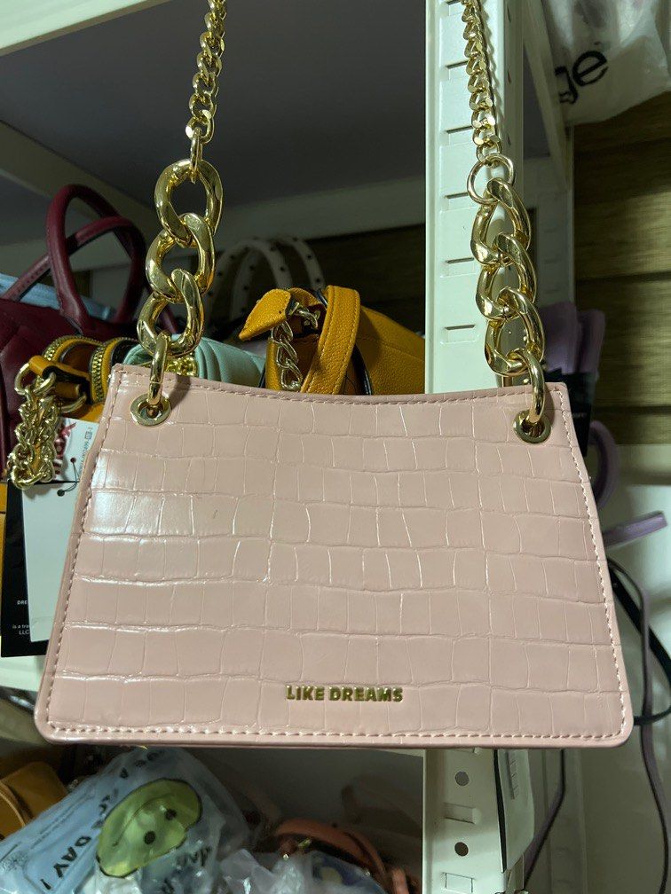 Like dreams cute sling bag (Category: Luxury Bags & Wallets) located in Quezon City. Submitted by mamirose (Listing ID 1214461243, Image 1). Description: Palugi price sale sale.