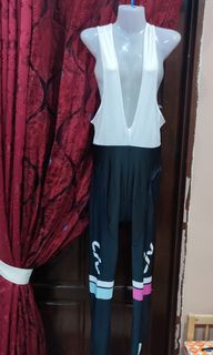 LIV Sportwear cycle