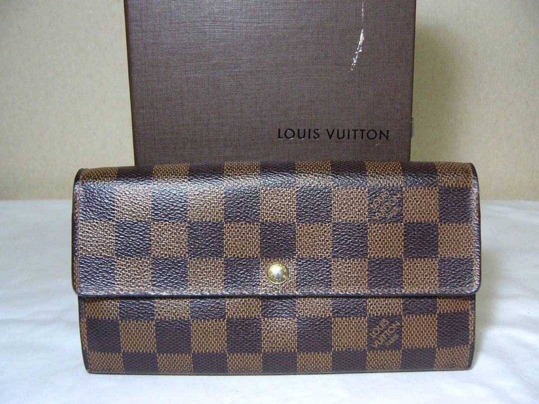 Louis Vuitton Sarah Wallet Damier Ebene, Luxury, Bags & Wallets on Carousell