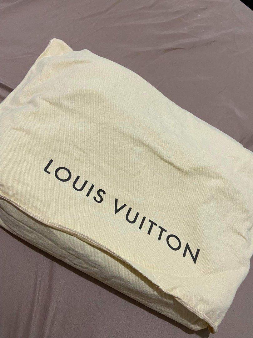 Louis Vuitton Portefeuille Capucines Long Wallet M64551 Taurillon Leat