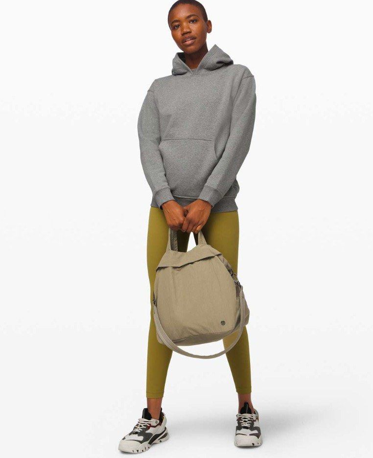 Lululemon 19l bag deals