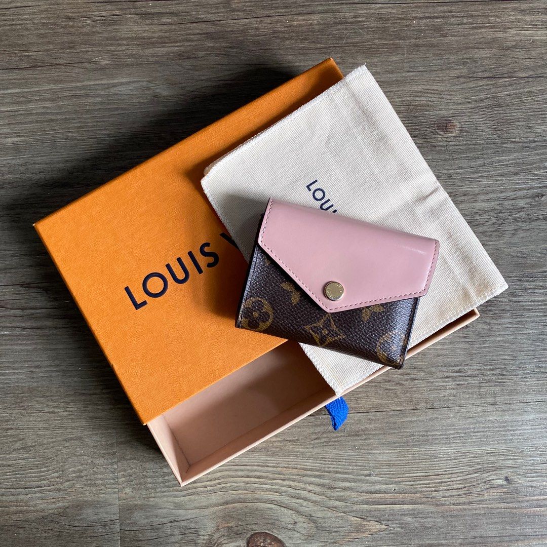 Louis Vuitton MONOGRAM 2022 SS Dauphine chain wallet (M68746)