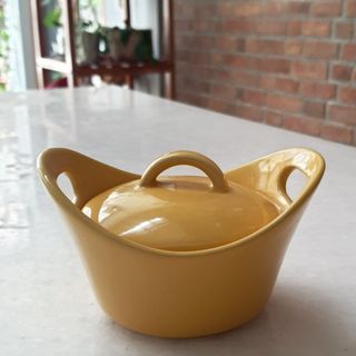 MANGKOK SAMBAL SAUS BERTUTUP