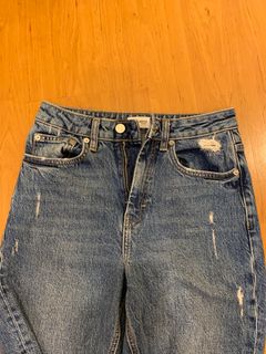 (Category: ) located in . Submitted by mtmycloset (Listing ID 1214429682, Image 1). Description: .