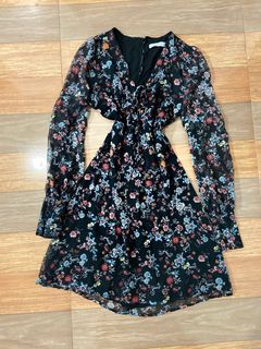 (Category: ) located in . Submitted by Https.ClutterwithCami (Listing ID 1214483057, Image 1). Description: .