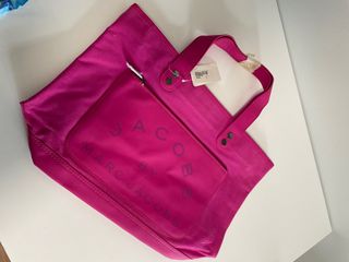 （分類：）位於 。 由 gavinccy 提交（商品編號 1214501432，圖片 1）。簡介： 。