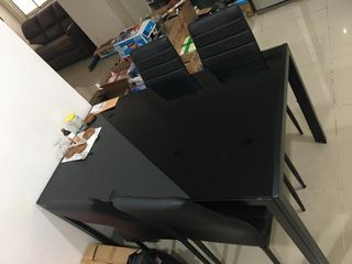 Meja Makan Informa 4 Kursi
