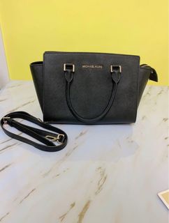 （分類：）位於 。 由 lovelotsobb 提交（商品編號 1214464116，圖片 1）。簡介： 。