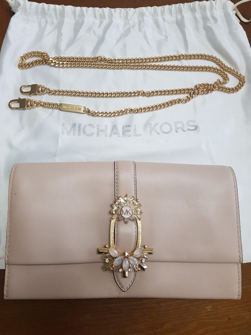 Michael kors pink bag, Women's Fashion, Bags & Wallets, Clutches on  Carousell