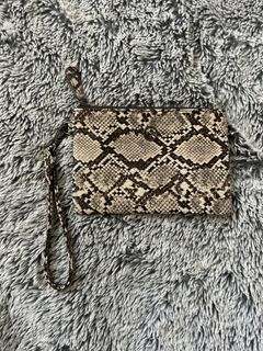 Mocha pouch