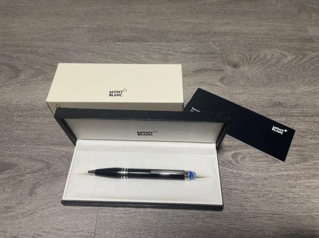 Mont Blanc Starwalker Resin (Category: Accessories) located in Singapore. Submitted by fusionmod (Listing ID 1214383453, Image 1). Description: brand new in box the Starwalker Doué comes with plantium-coated fitting and black precious resin barrel. RTP is 530, but I selling only at 410 grab it while stock last!.