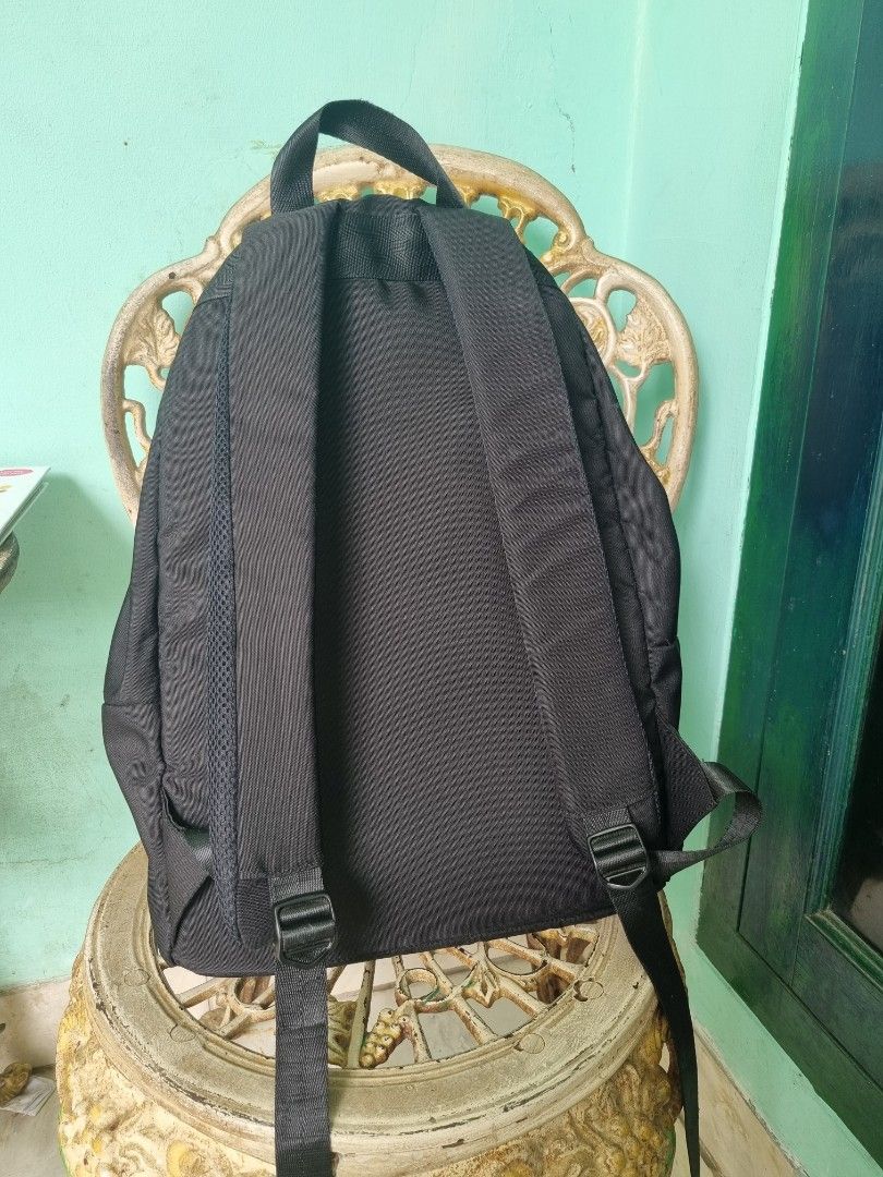Nama backpack, Fesyen Wanita, Tas & Dompet di Carousell