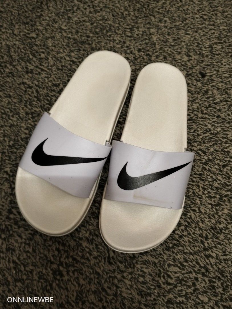 Nike slippers brand new, Women's Fashion, Footwear, Sandals on Carousell