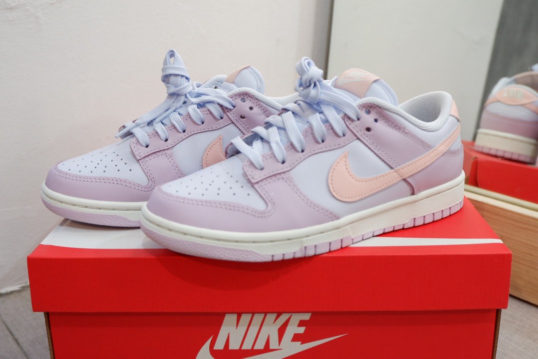 dunk low atomic pink