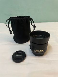 Nikon DX NIKKOR 35mm 1:1.8G AF-S