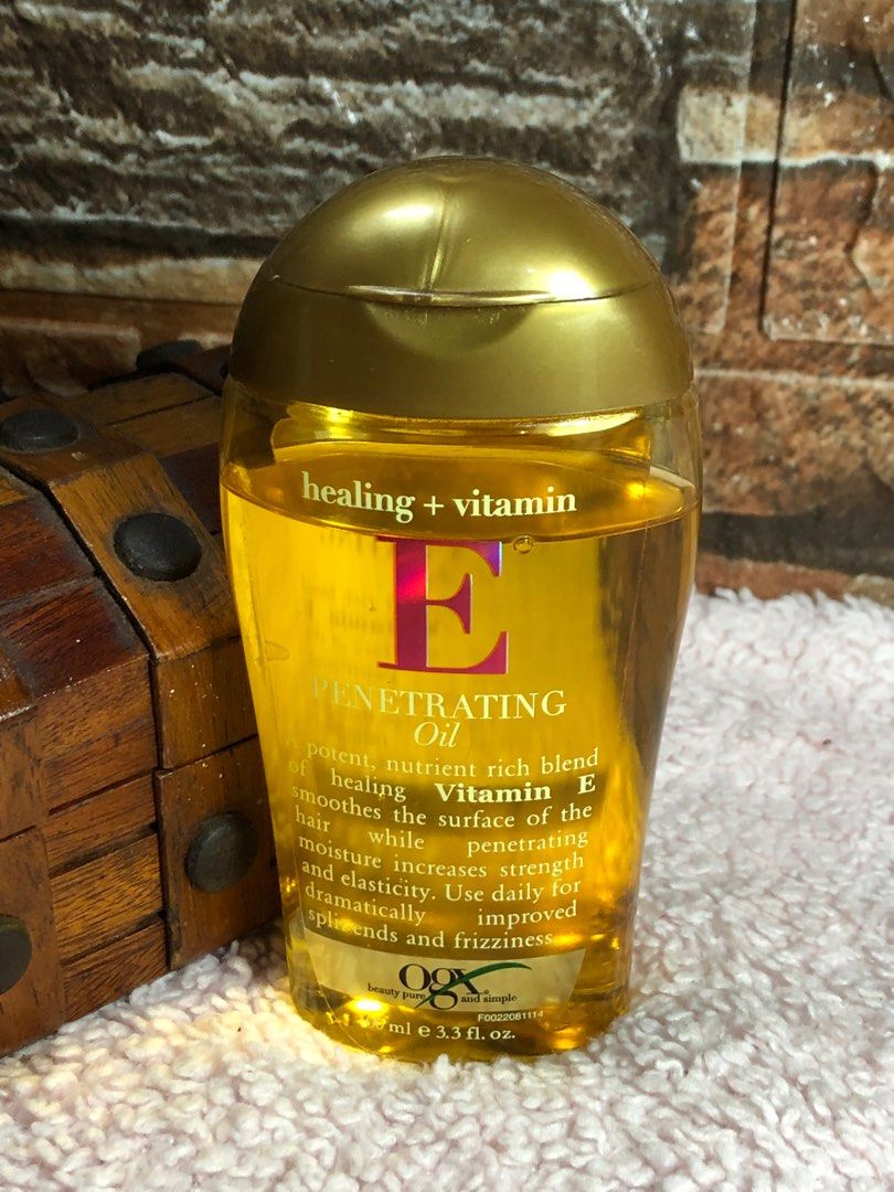 OGX Healing Vitamin E Oil (Category: Hair) located in Las Pinas. Submitted by calliahscorner (Listing ID 1214466000, Image 1). Description: Penetrating Oil, Healing + Vitamin E A potent, nutrient rich blend of healing vitamin E smoothes the surface of the hair while penetrating moisture increases strength and elasticity. Use daily for dramatically improved split-ends and frizziness. Beauty pure and simple. Why You Want It - Treat strands with a d