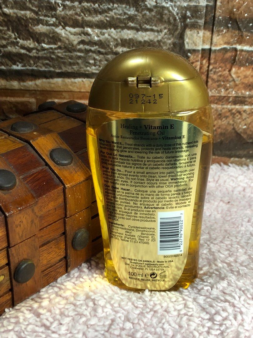 OGX Healing Vitamin E Oil (Category: Hair) located in Las Pinas. Submitted by calliahscorner (Listing ID 1214466000, Image 2). Description: Penetrating Oil, Healing + Vitamin E A potent, nutrient rich blend of healing vitamin E smoothes the surface of the hair while penetrating moisture increases strength and elasticity. Use daily for dramatically improved split-ends and frizziness. Beauty pure and simple. Why You Want It - Treat strands with a d