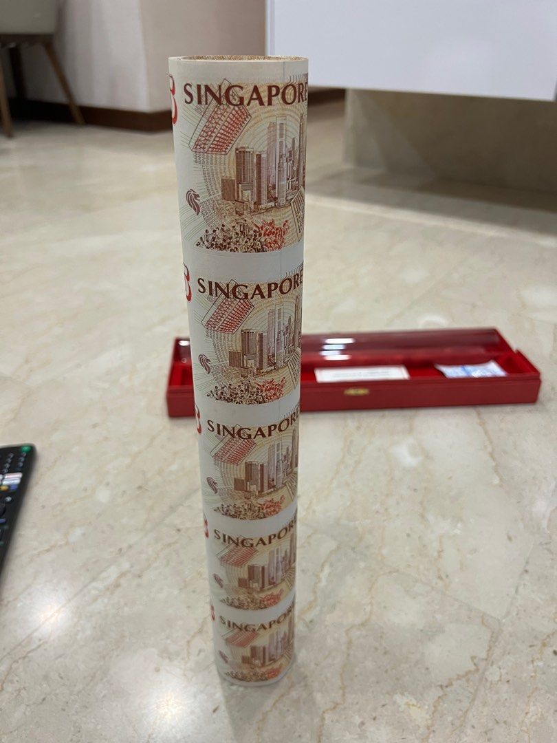 old notes (Category: Currency) located in Singapore. Submitted by bossclubwatchesgallery (Listing ID 1214498699, Image 3). Description: Brand new $25 uncut notes 🔥 Limited set ..20 in 1 🔥 Offer now $5888.
