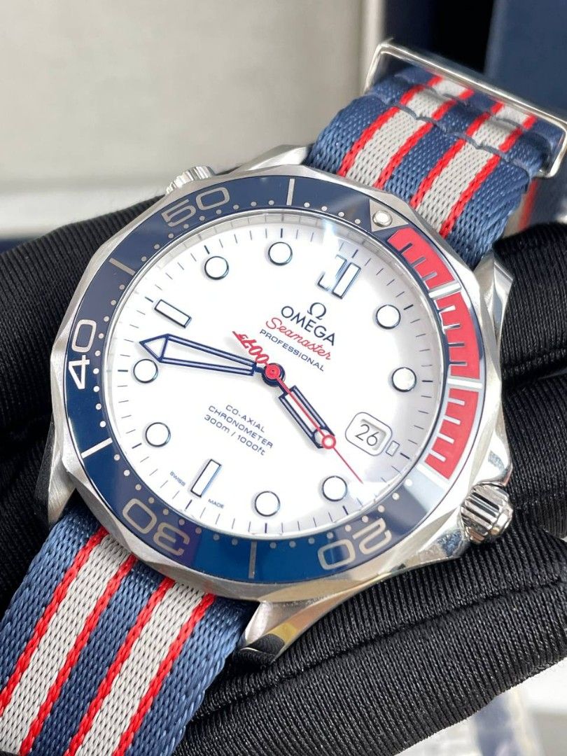 Omega seamaster best sale 007 commander