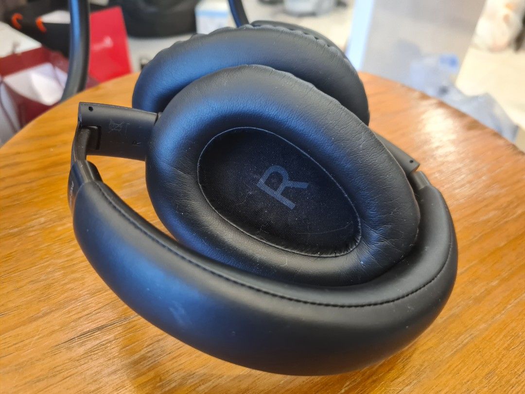 Sennheiser pxc 550 sales ii vs bose 700