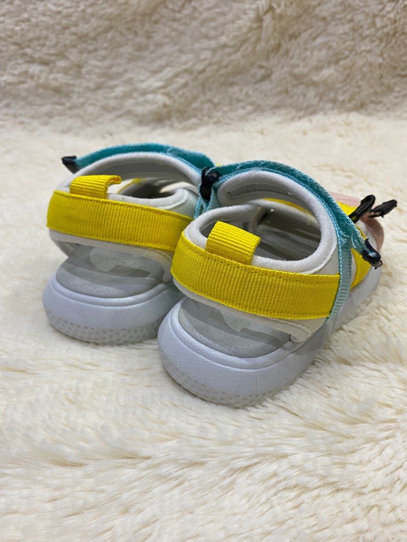 Rainbow Meet My Feet Sandals (Category: Babies & Kids Fashion) located in Davao. Submitted by ayarpyow (Listing ID 1214360402, Image 2). Description: Rainbow Meet My Feet Sandals — Bought for around P1,000 — Size 20 — In good condition RFS: Outgrown; Decluttering! Note: • For this specific item, shipment will be on Tuesdays & Fridays only. You are purchasing a pre-owned item; thus, please manage your expectations. Please send me a message if inte